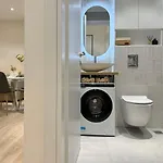 Aura Modern *
