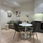 Aura Modern Tesalónica