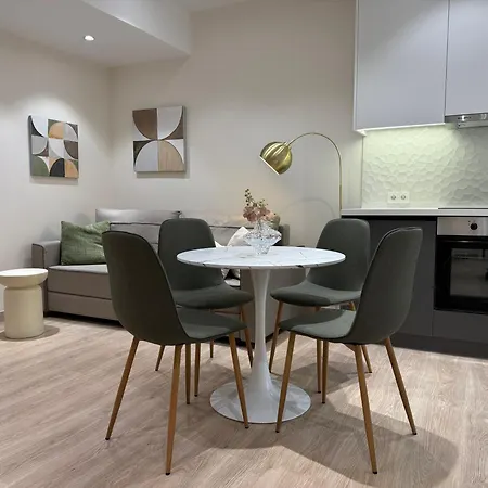 Aura Modern *