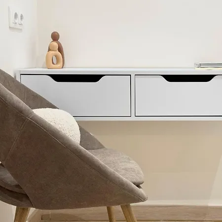 Apartment Aura Modern