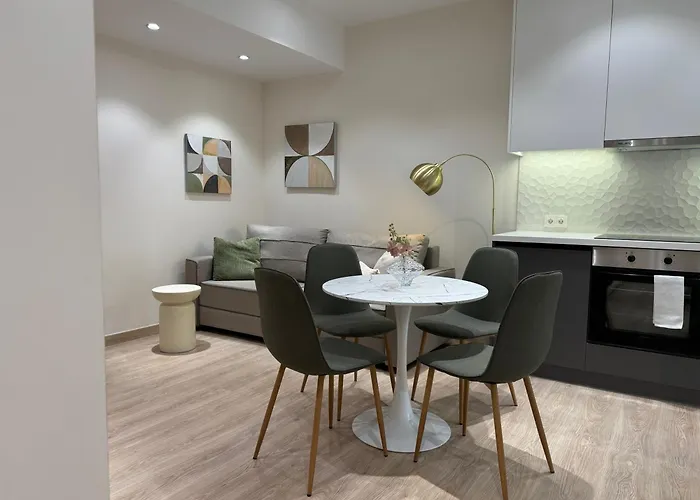 Aura Modern Saloniki